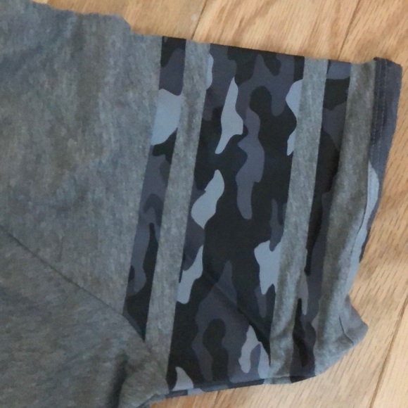 PINK by Victoria's Secret Camo Tshirt - Picture 3 of 4